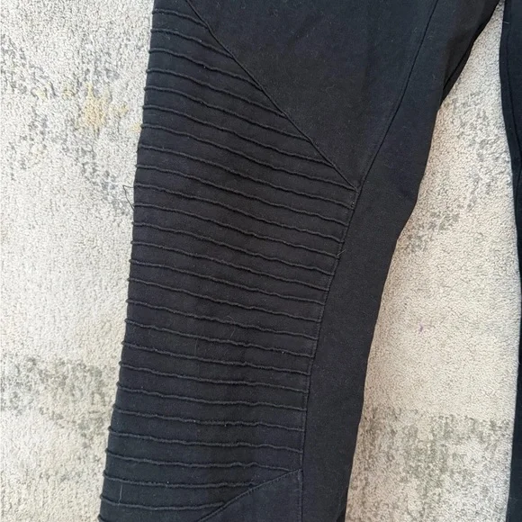 ALO Yoga Women's Moto Black Ribbed Track Pants - Picture 5 of 5